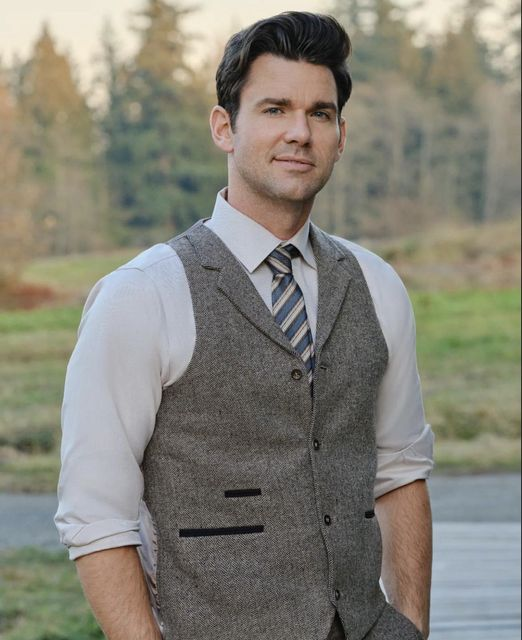 Kevin McGarry tried modeling before acting