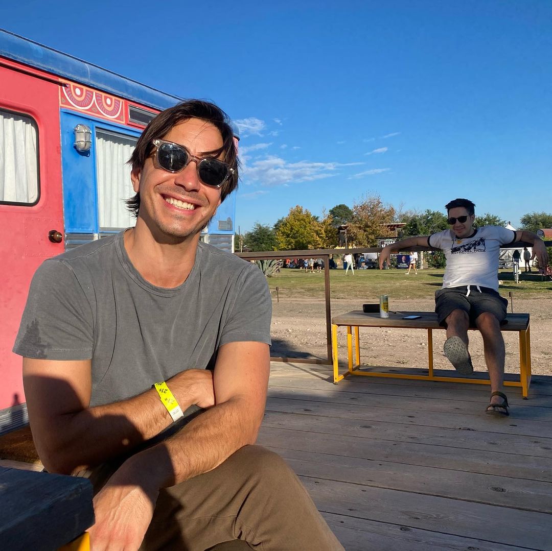 Justin Long in Texas