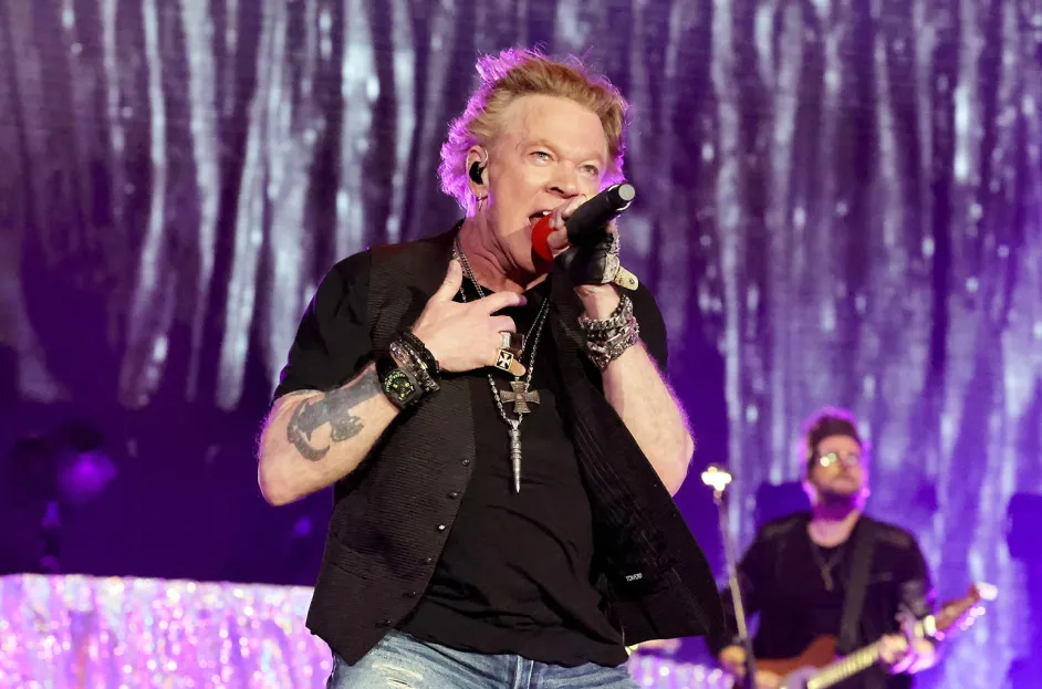 Axl Rose performing during the 2022 Stagecoach Festival 